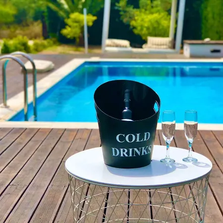 Five Elements Pool & Bbq Loutraki (Corinthia)
